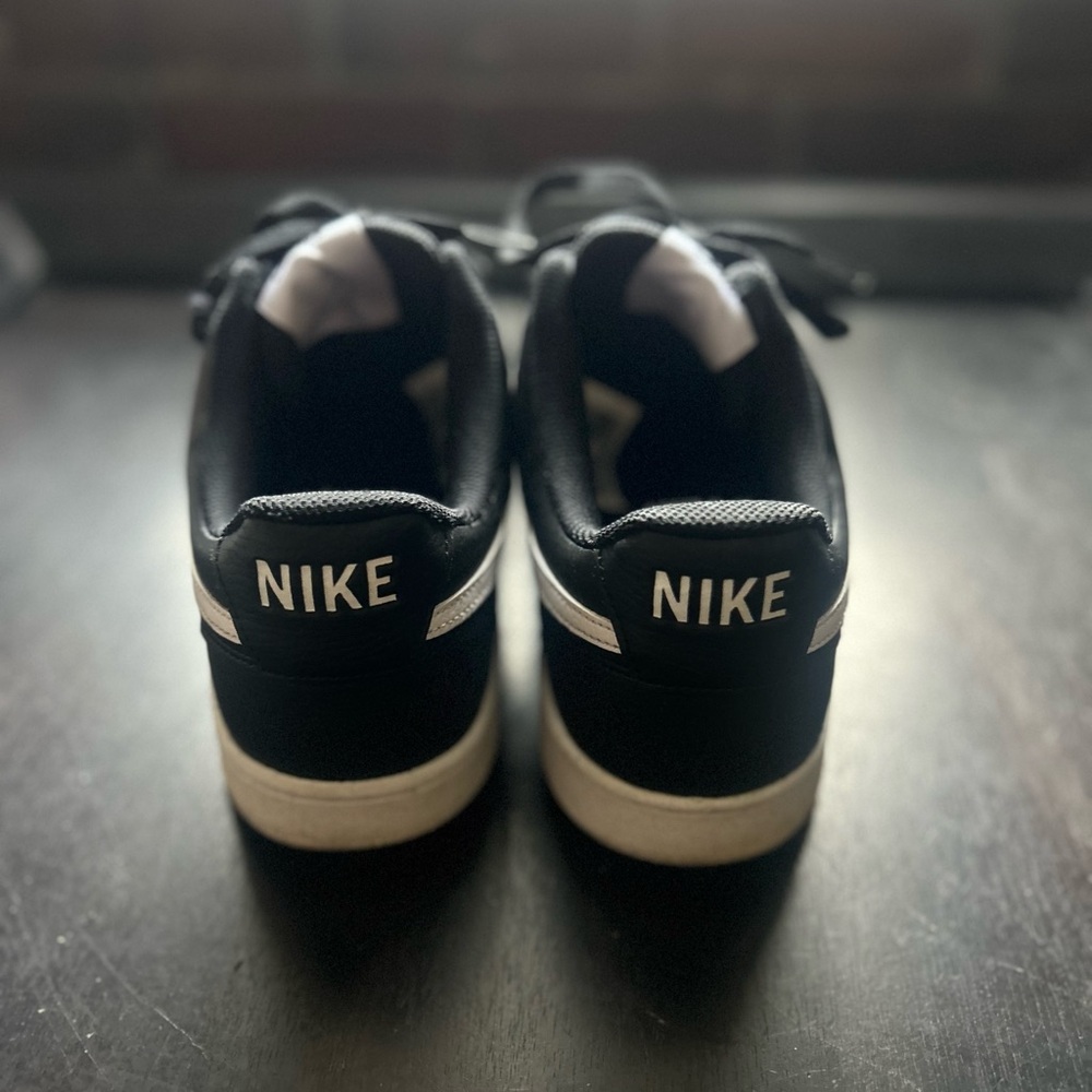 Nike Men's Court Vision Low Black and White - Picture 3 of 5